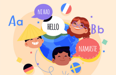 Illustrazione di bambini di diverse etnie intorno al mondo che salutano in varie lingue (hello, ciao, hola, salut, hallo, buongiorno), simbolo di multiculturalità e comunicazione globale.